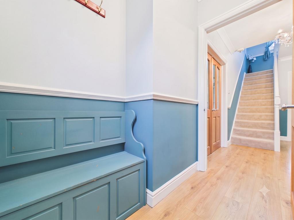 House in Newcastle Upon Tyne - View 4