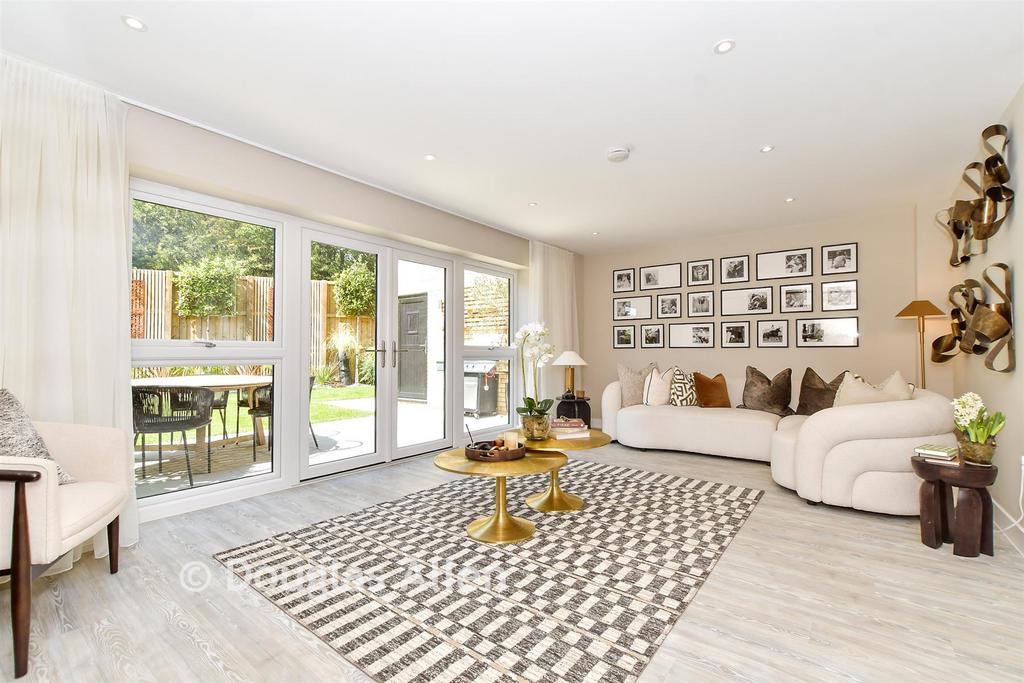 House in Basildon, South Green, Great Burstead and South Green - View 4