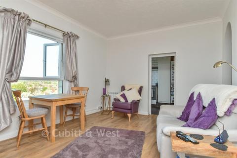 1 bedroom apartment for sale, Dolphin Lodge, Worthing BN11