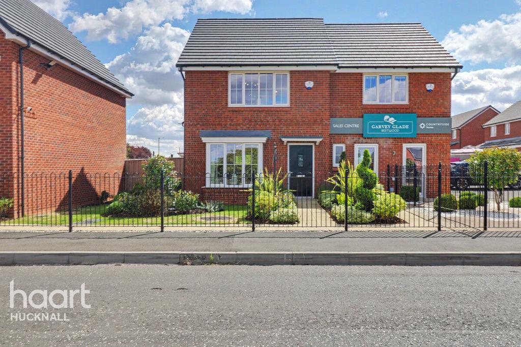 House in Nottingham, Nottinghamshire - View 2