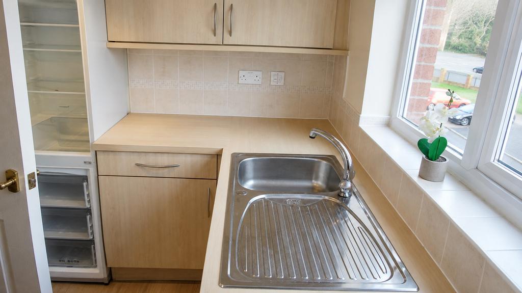 Apartment in Newcastle upon Tyne - View 4