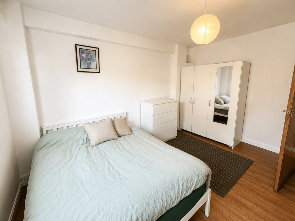Apartment in London - View 2