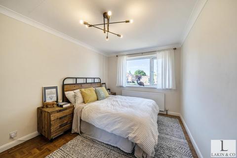 2 bedroom maisonette for sale, Gilmore Close, Ickenham, UB10