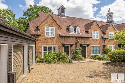 2 bedroom end of terrace house for sale, Church Place, Ickenham, UB10