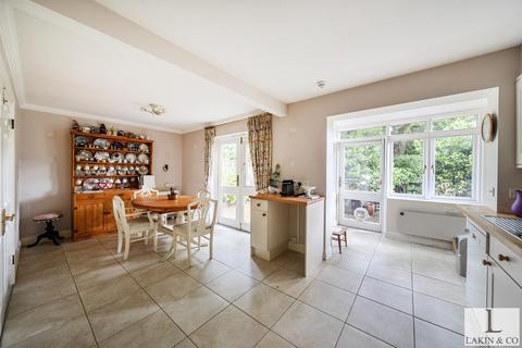 2 bedroom end of terrace house for sale, Church Place, Ickenham, UB10