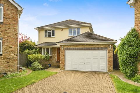 4 bedroom detached house for sale, Irwin Close, Ickenham, UB10