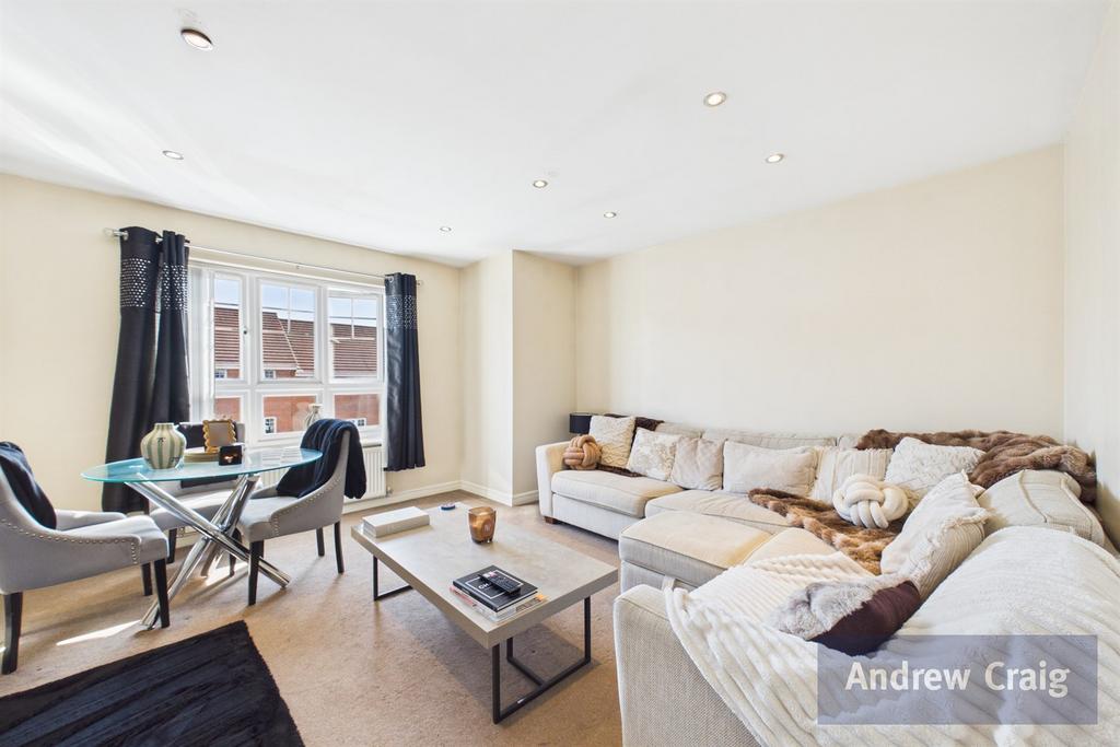 Apartment in Newcastle upon Tyne, Blakelaw, Kenton - View 2