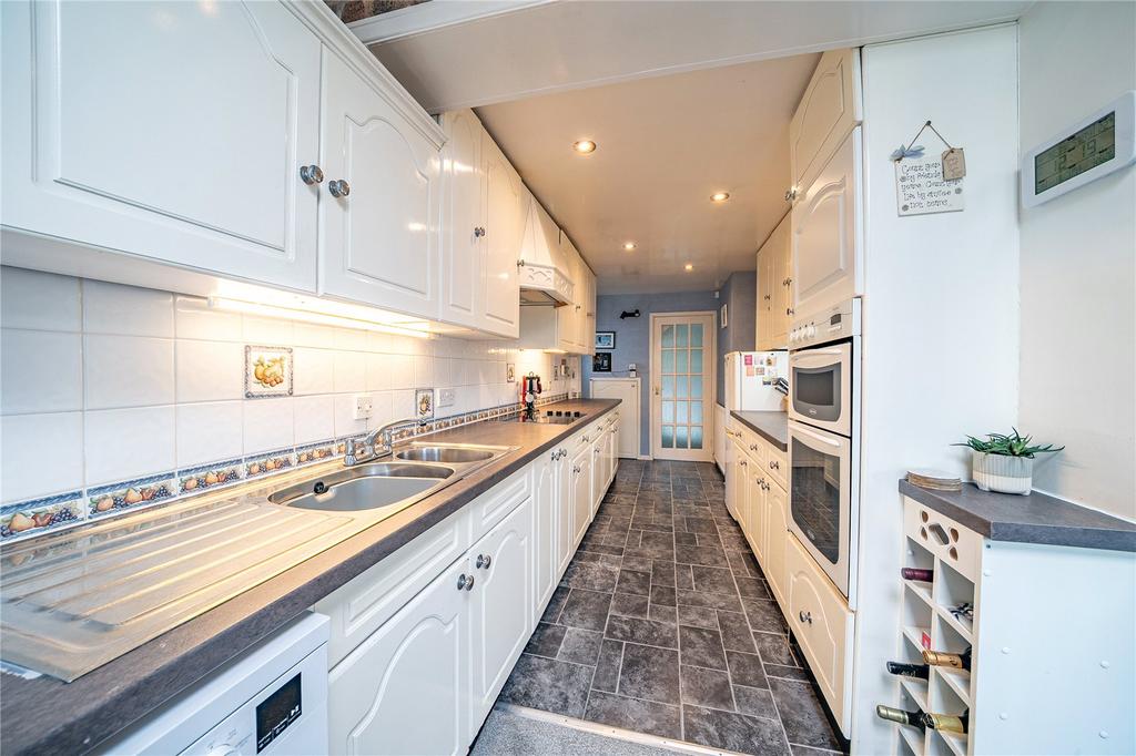House in Leeds, West Yorkshire - View 4