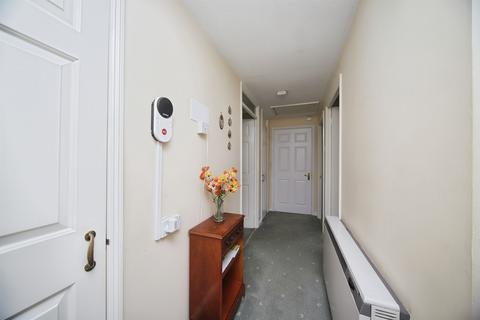 2 bedroom flat for sale, Eastgate Gardens, Taunton