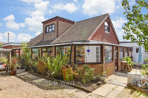 5 bedroom detached bungalow for sale, Farm Hill, Brighton BN2