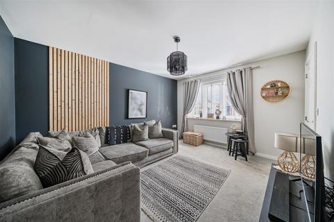 3 bedroom semi-detached house for sale, 6 Roberts Way, Shrewsbury, SY2 6FU