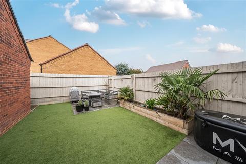 3 bedroom semi-detached house for sale, 6 Roberts Way, Shrewsbury, SY2 6FU