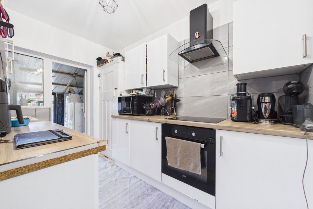 Apartment in Reading, Whitley - View 2