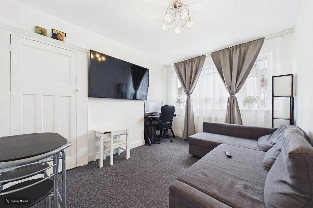 Apartment in Reading, Whitley - View 3