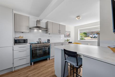 undefined, Chatsworth Avenue, Matlock DE4
