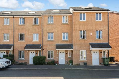 4 bedroom terraced house for sale, Alpine Close, Epsom, KT19