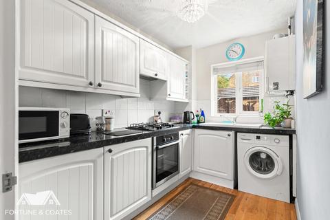 2 bedroom semi-detached house for sale, Belfield Gardens, Harlow