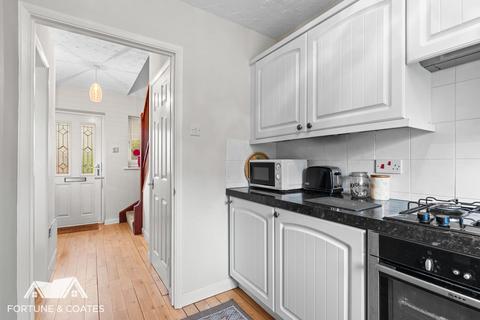 2 bedroom semi-detached house for sale, Belfield Gardens, Harlow