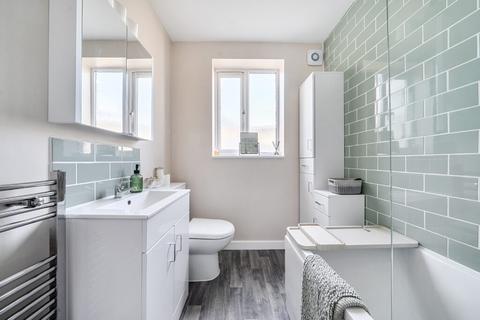 2 bedroom flat for sale, Castle Lane West, Bournemouth, BH9