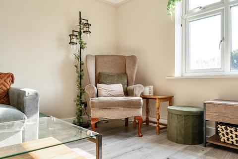 2 bedroom flat for sale, Castle Lane West, Bournemouth, BH9