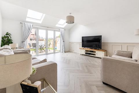 4 bedroom townhouse for sale, Watson Road, Callerton, NE5