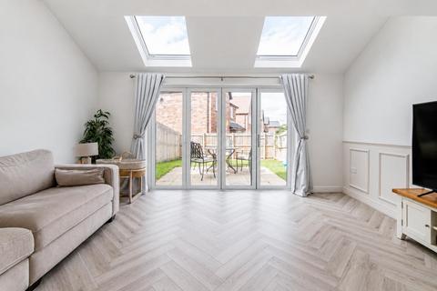 4 bedroom townhouse for sale, Watson Road, Callerton, NE5