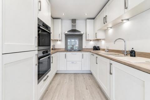 4 bedroom townhouse for sale, Watson Road, Callerton, NE5