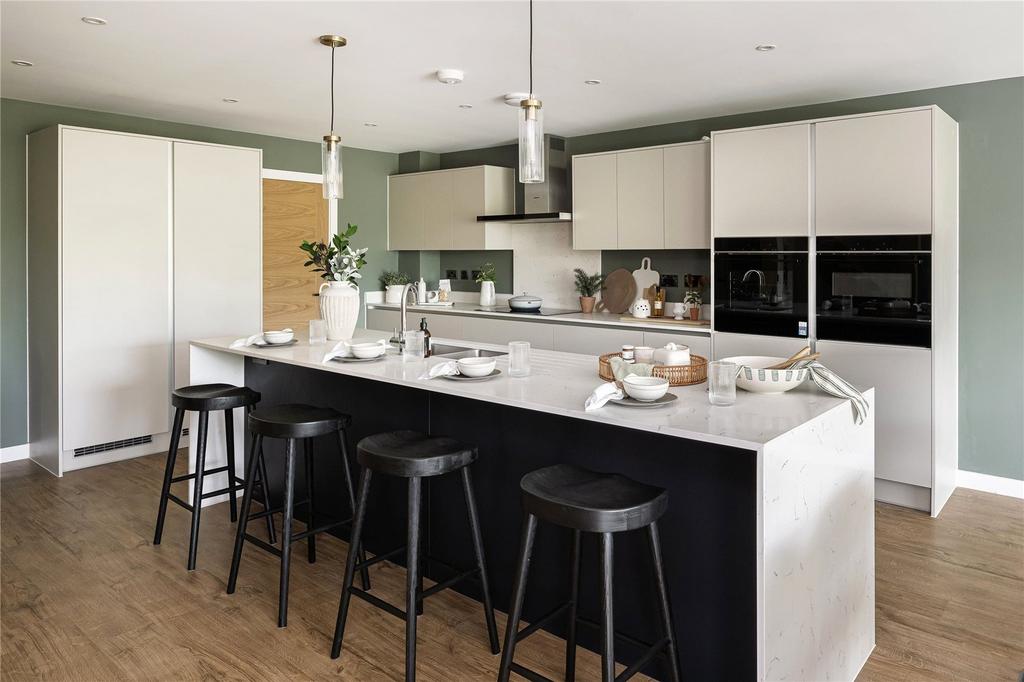House in Bristol, North Somerset - More