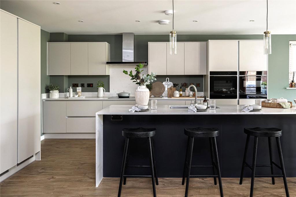 House in Bristol, North Somerset - More