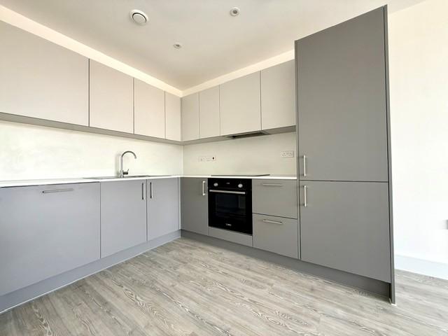 Apartment in Chigwell - View 2