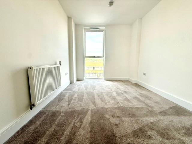 Apartment in Chigwell - View 4