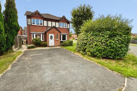 3 bedroom semi-detached house to rent, Beaumont Chase, Bolton BL3