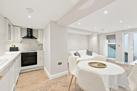 1 bedroom flat for sale, Hermon Hill, Wanstead