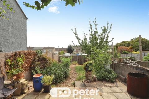 3 bedroom flat for sale, Howe Circle, Newport