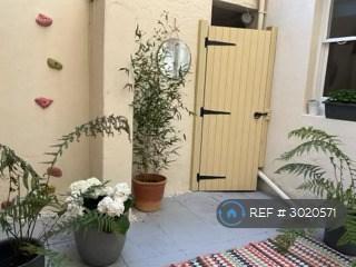 Apartment in Brighton, Brunswick - View 4