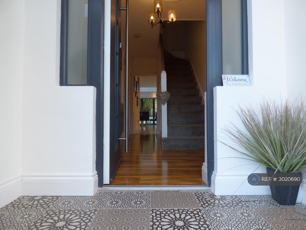 House in Birmingham, Harborne - More