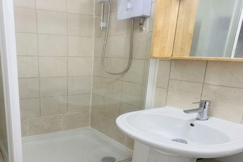 Studio to rent, Cricklewood Broadway, 225 Cricklewood Broadway, NW2