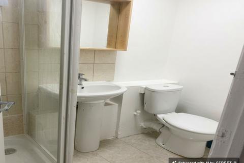 Studio to rent, Cricklewood Broadway, 225 Cricklewood Broadway, NW2