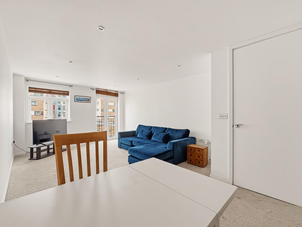 Apartment in Cambridge - View 4