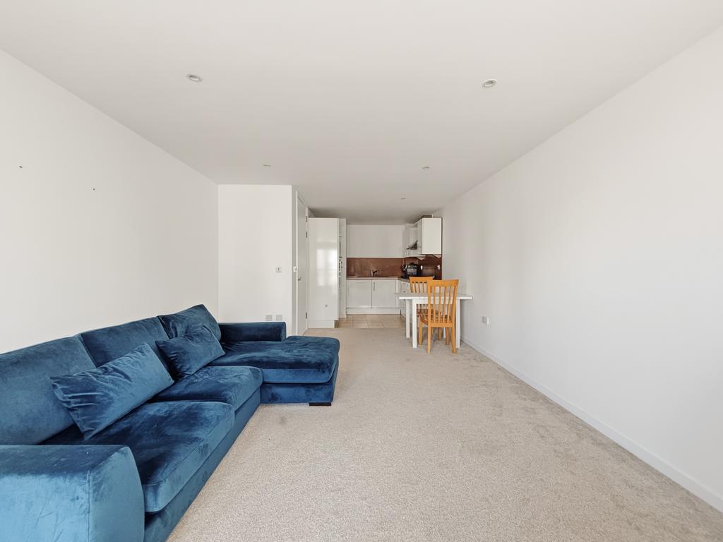 Apartment in Cambridge - View 5