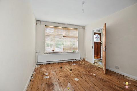 1 bedroom end of terrace house for sale, Waverley Crescent, London SE18