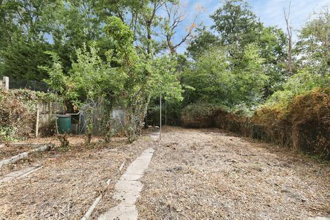 3 bedroom semi-detached house for sale, Faraday Avenue, East Grinstead