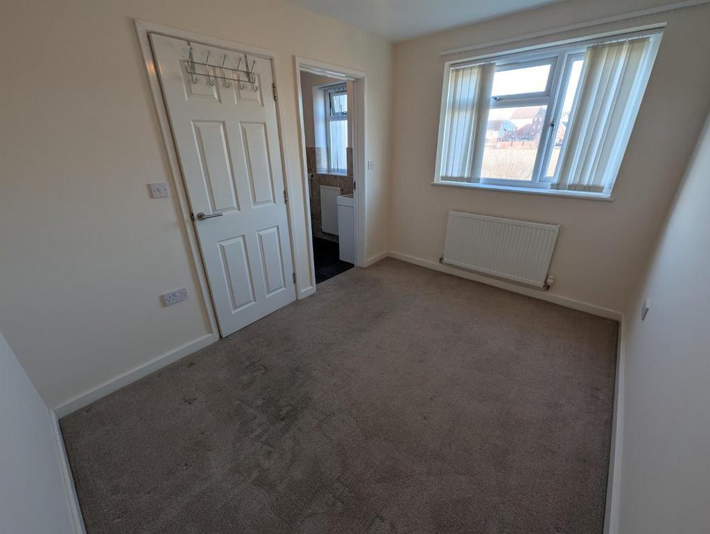 House in Solihull - More