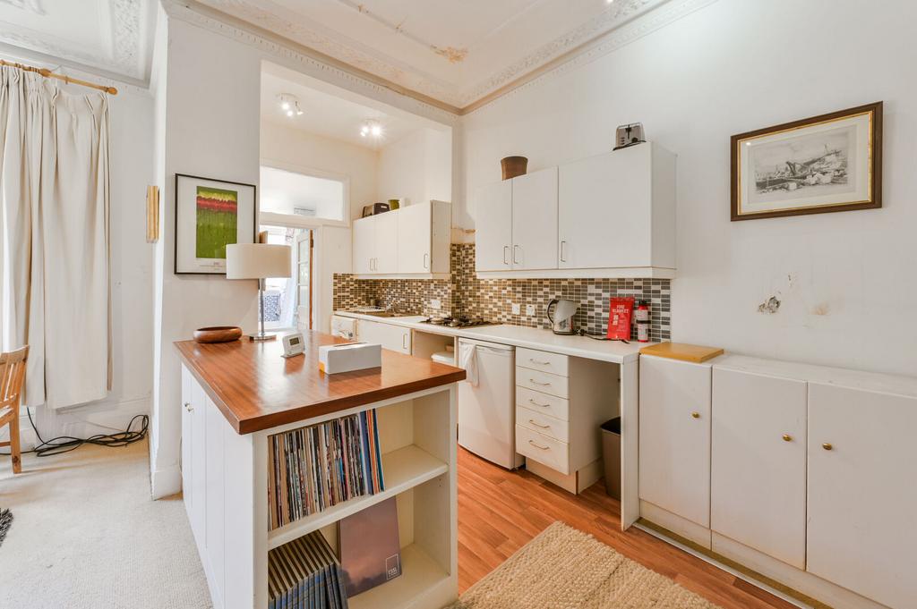 Apartment in London, West Kensington - View 4