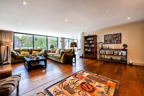 5 bedroom detached house for sale, Cleveland Gardens, Worcester Park, KT4