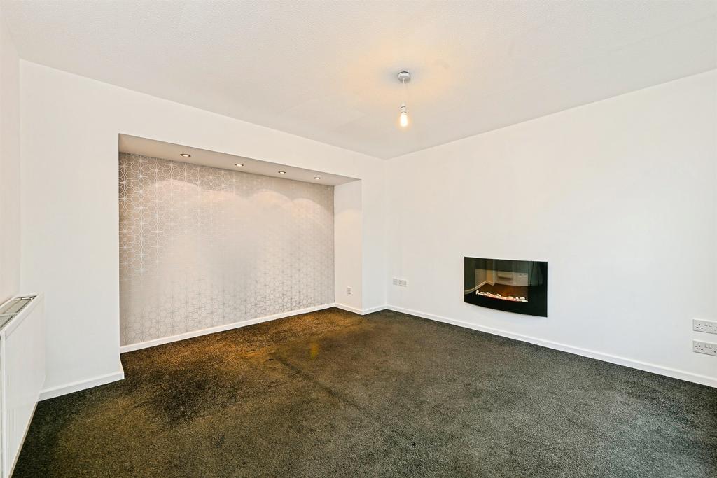 House in Nottingham, Hempshill Vale - View 3