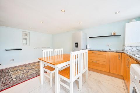 undefined, Warren Drive South, Surbiton, Surrey, KT5, Surbiton, KT5