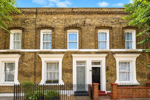 2 bedroom terraced house for sale, Grantley Street, London, E1