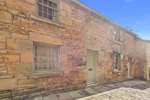 2 bedroom terraced house to rent, Chapel Street, Buxton
