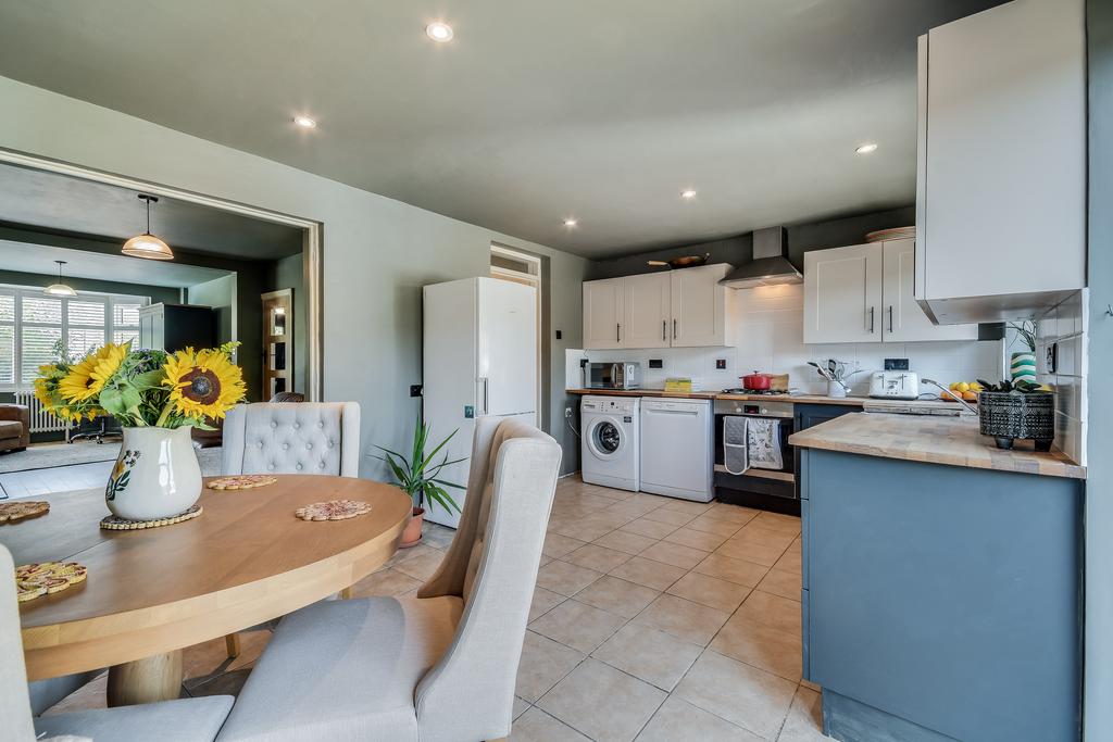 House in Chelmsford, Melbourne - View 3
